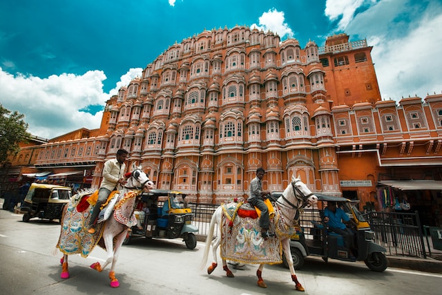 Vibrant cityscape of Jaipur, Rajasthan, with pink-hued buildings and historic architecture