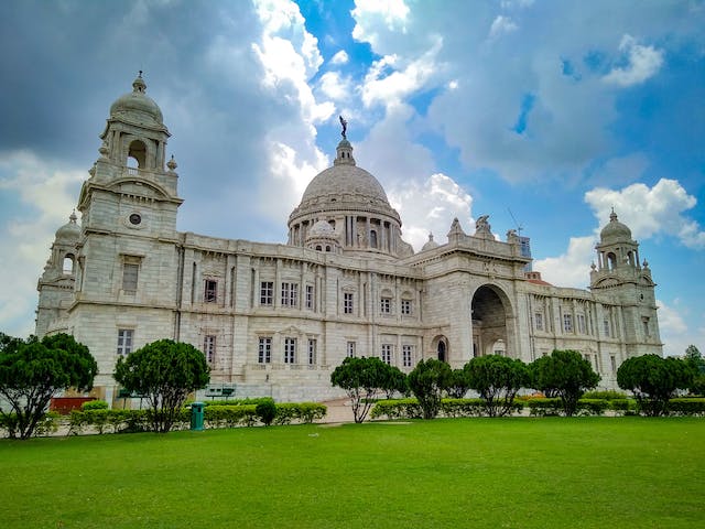 Victoria Memorial: A Majestic Marvel Blending History and Elegance